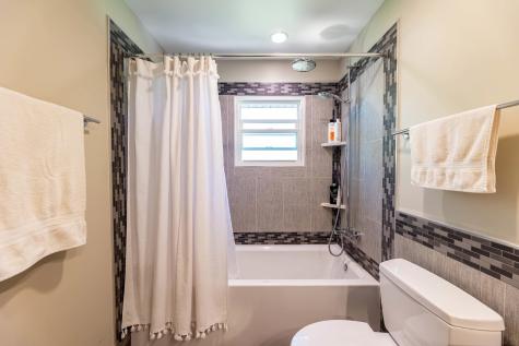 10809 South Nordica Avenue Worth IL 60482
