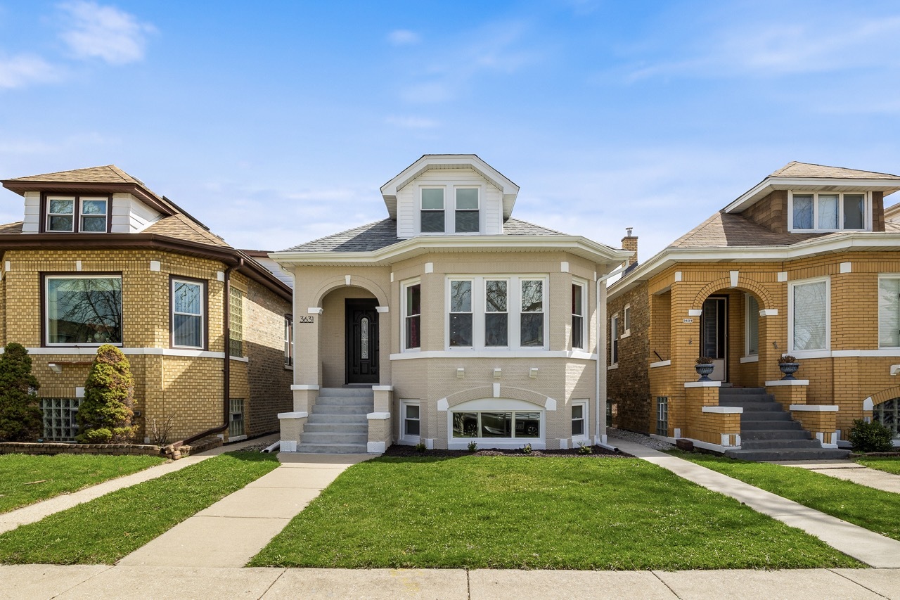 3631 North Sayre Avenue Chicago IL 60634