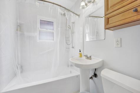 340 South Lodge Lane Lombard IL 60148