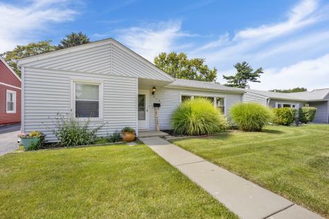 340 South Lodge Lane Lombard IL 60148