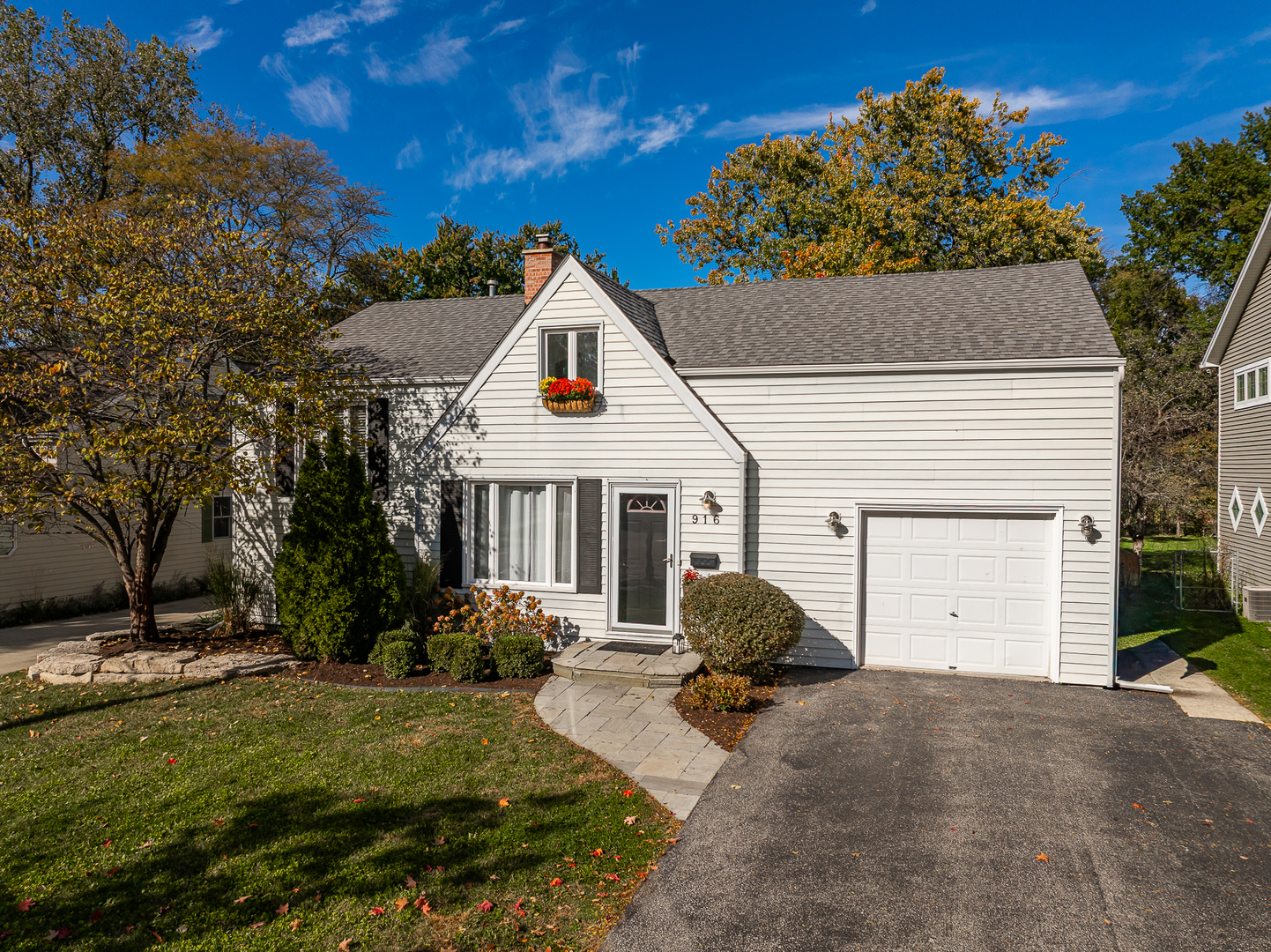 916 Grant Street Downers Grove IL 60515