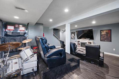 370 Sunset Boulevard Beecher IL 60401