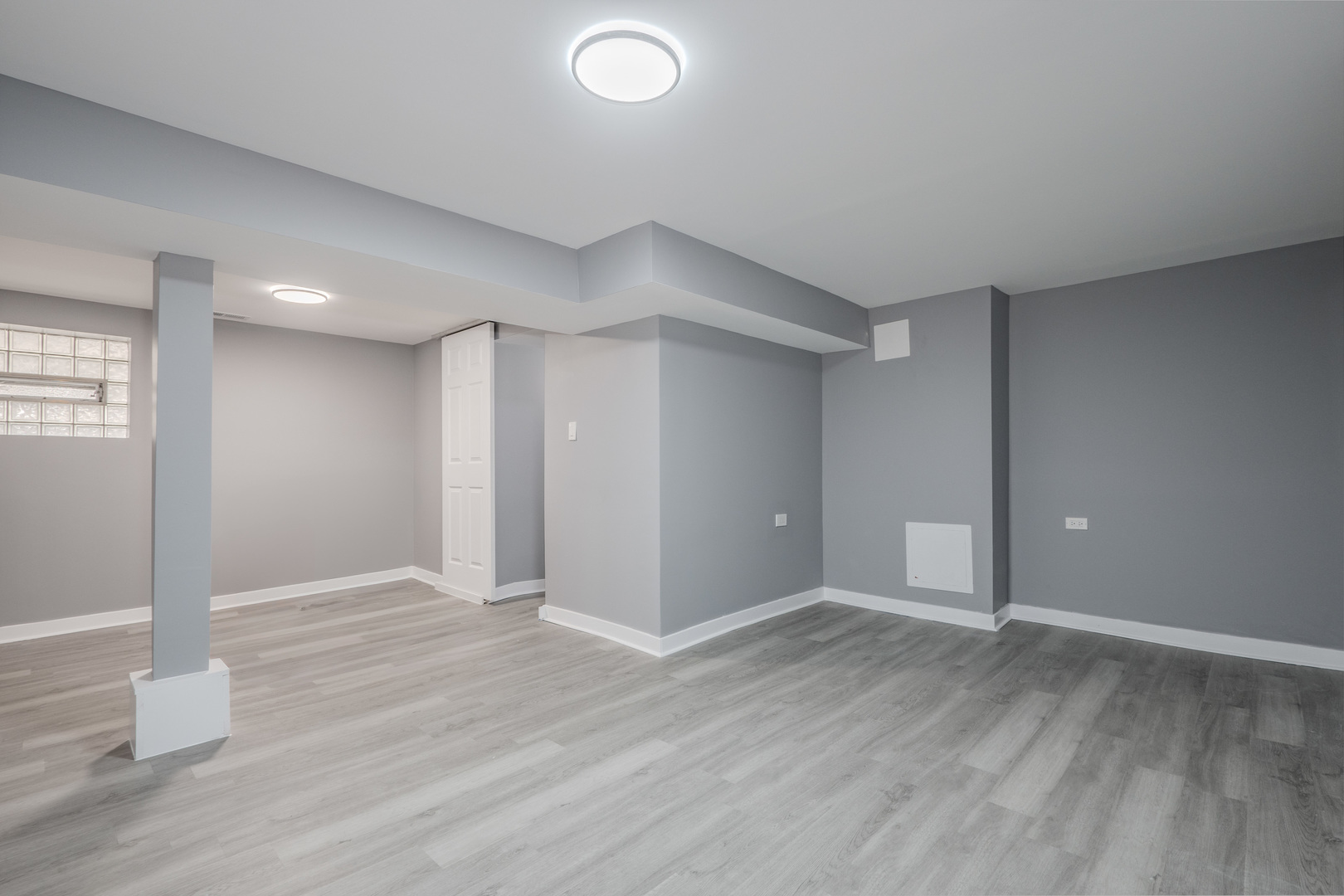 7832 South Eberhart Avenue Chicago IL 60619