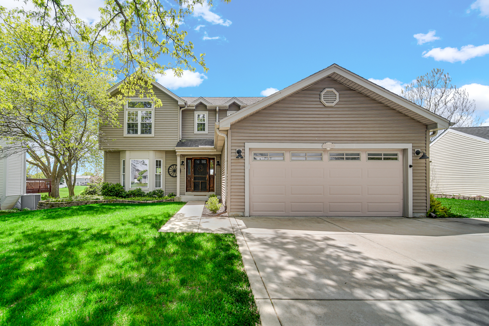 1188 Brookstone Drive Carol Stream IL 60188