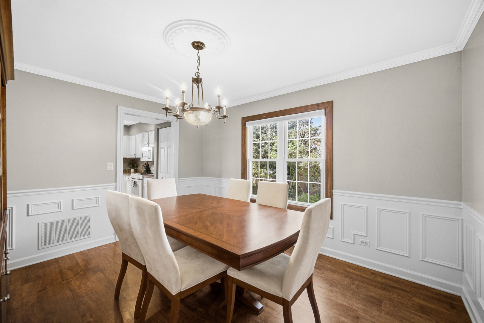 1188 Brookstone Drive Carol Stream IL 60188