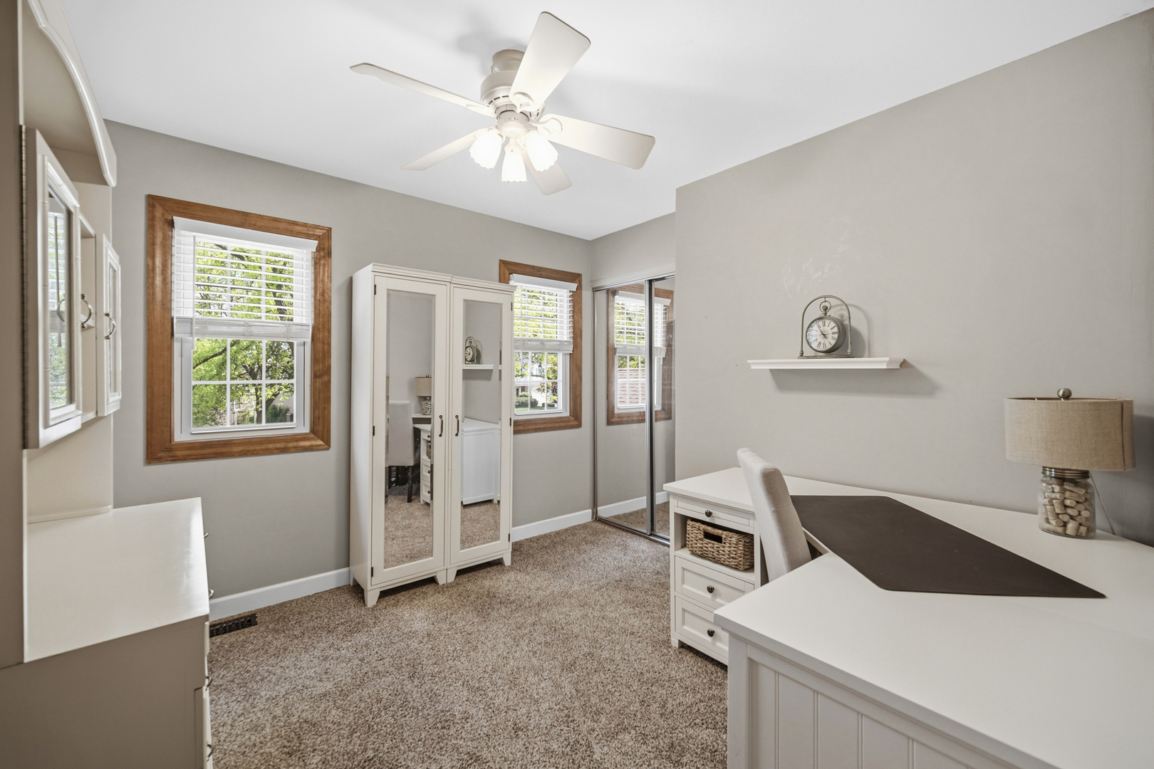 1188 Brookstone Drive Carol Stream IL 60188