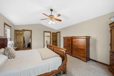 1188 Brookstone Drive Carol Stream IL 60188