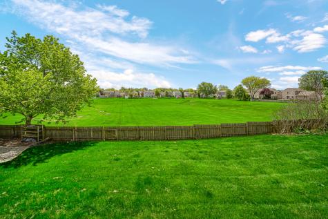 1188 Brookstone Drive Carol Stream IL 60188