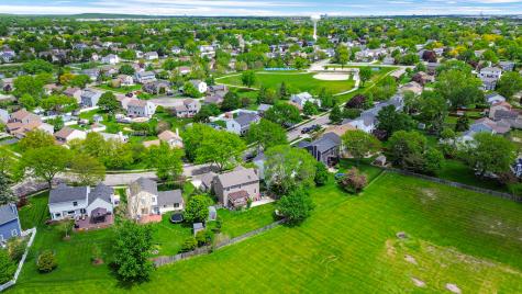 1188 Brookstone Drive Carol Stream IL 60188