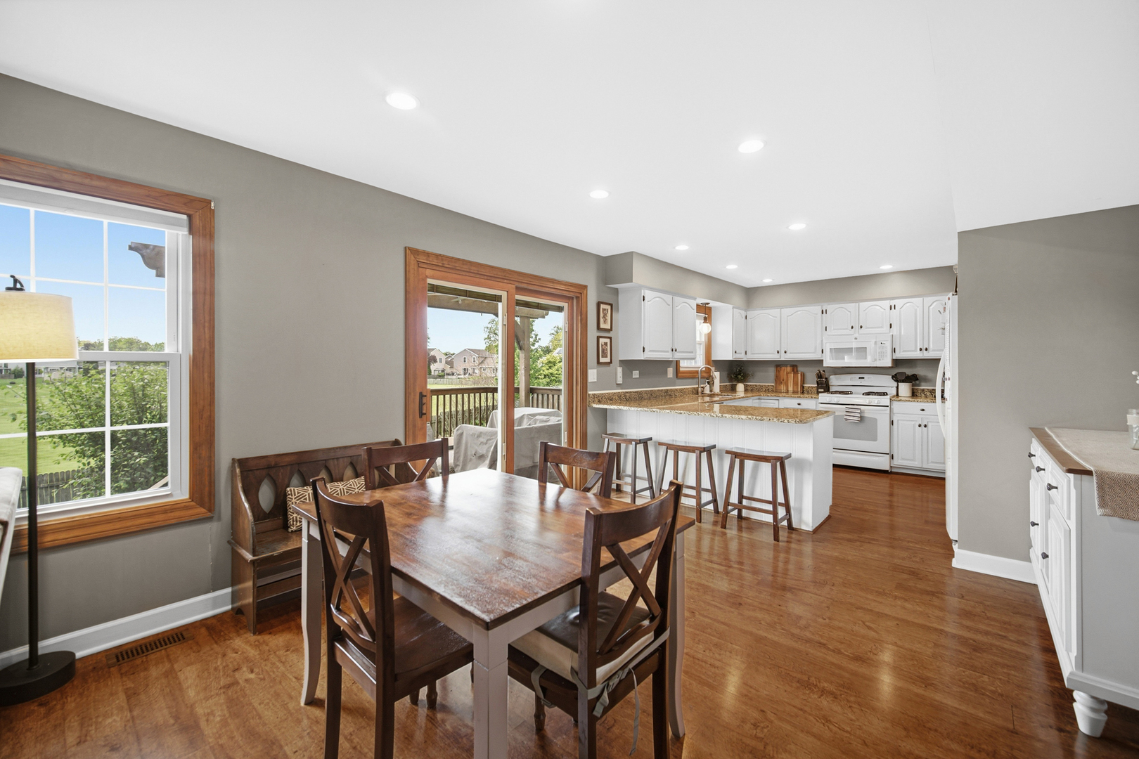 1188 Brookstone Drive Carol Stream IL 60188