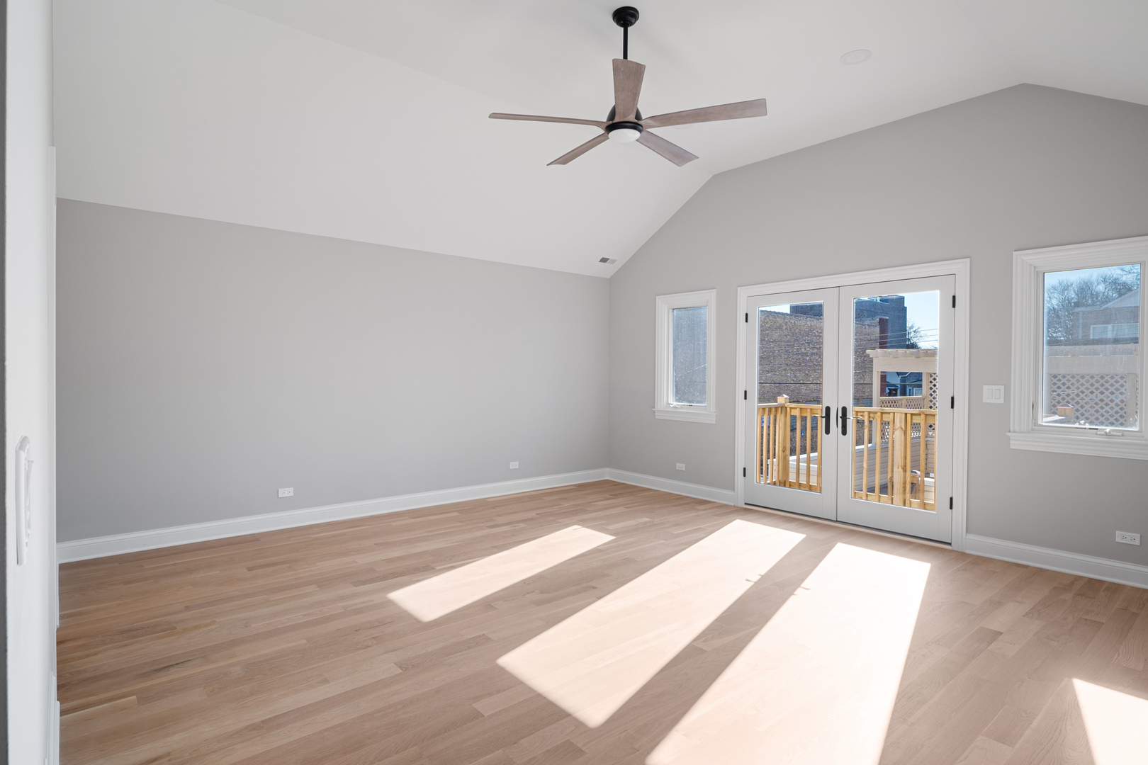 5054 North Claremont Avenue Chicago IL 60625