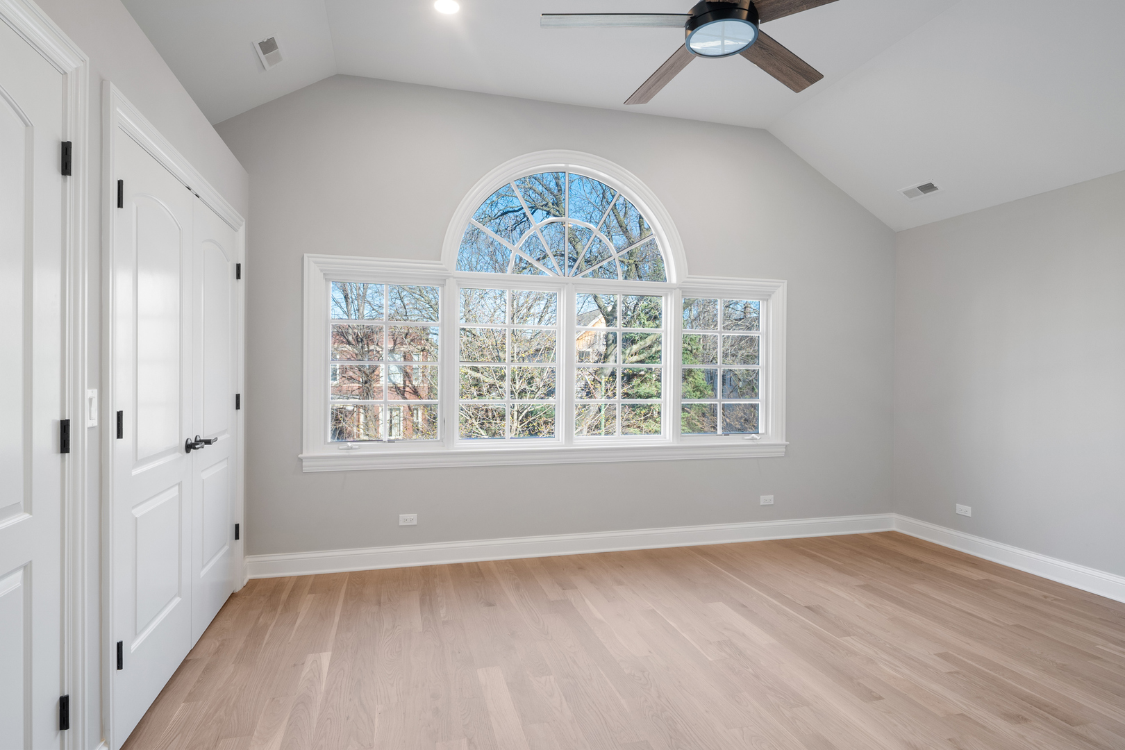 5054 North Claremont Avenue Chicago IL 60625