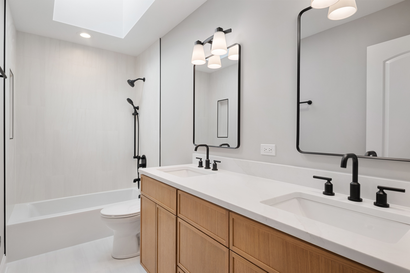 5054 North Claremont Avenue Chicago IL 60625