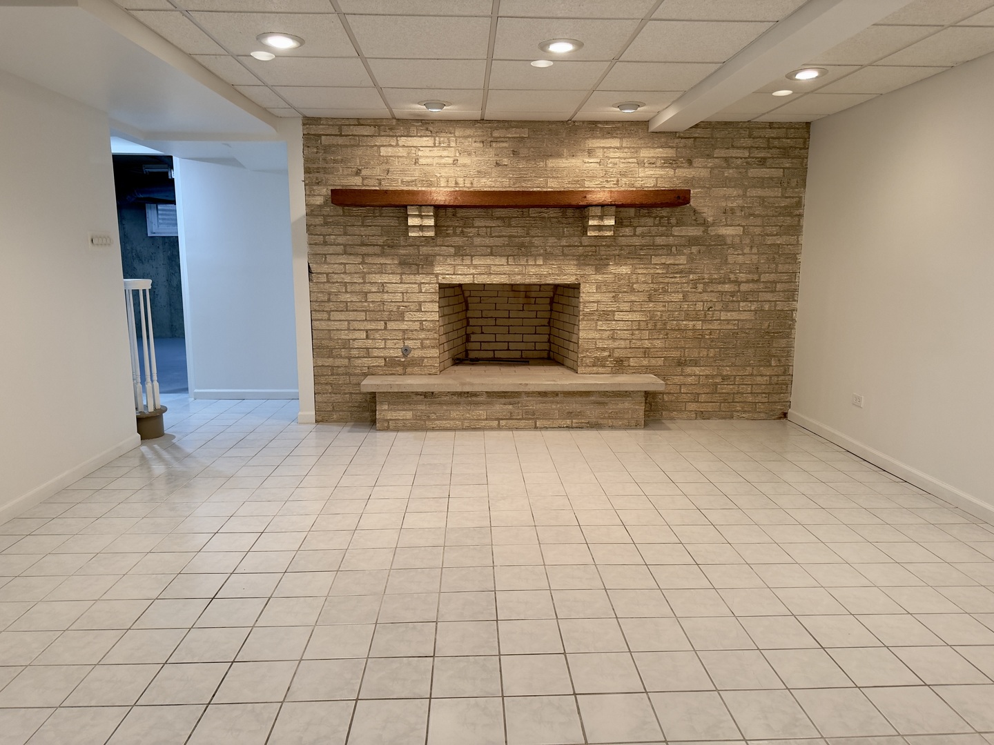 806 Wildwood Court Oak Brook IL 60523