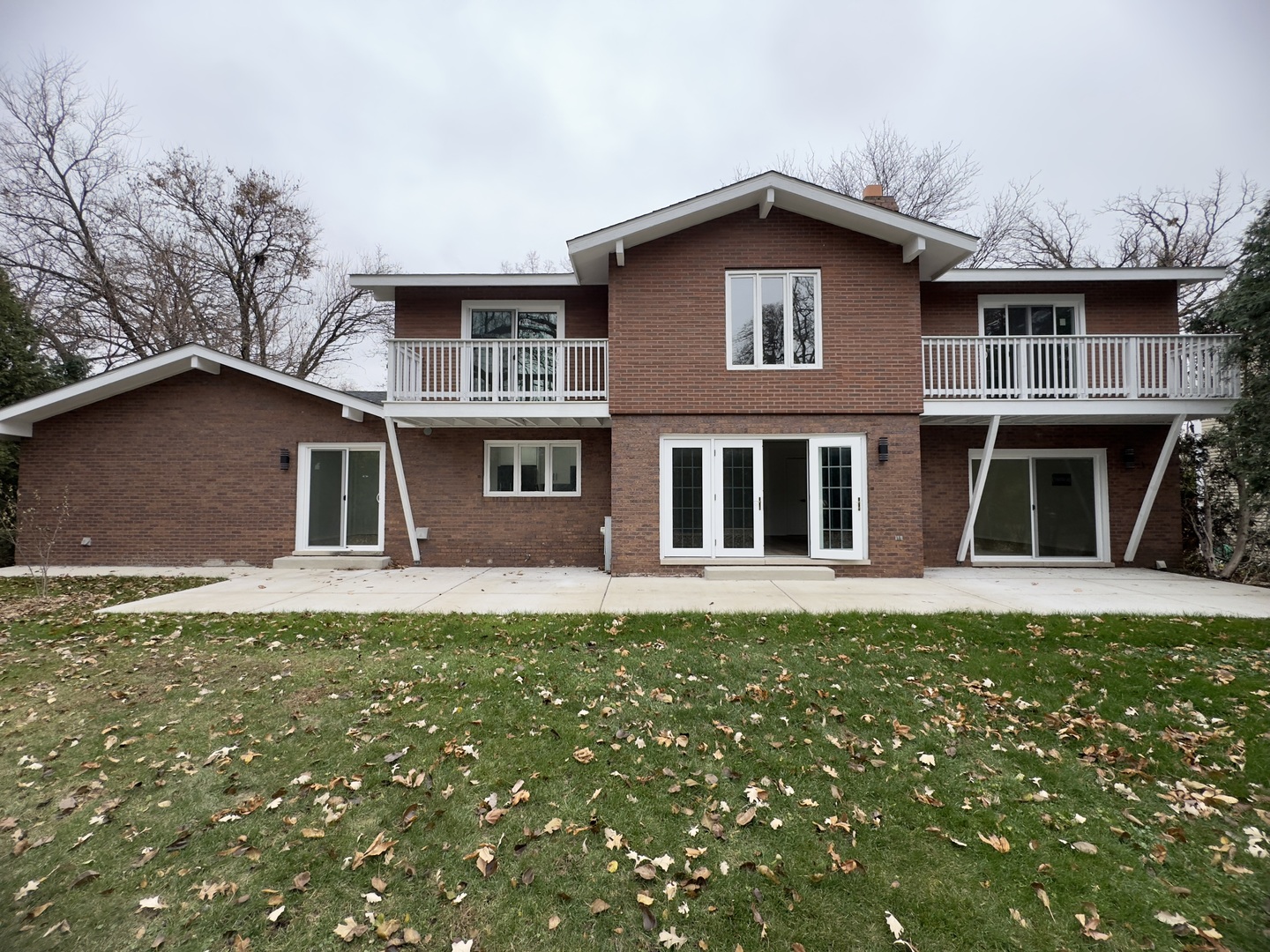 806 Wildwood Court Oak Brook IL 60523