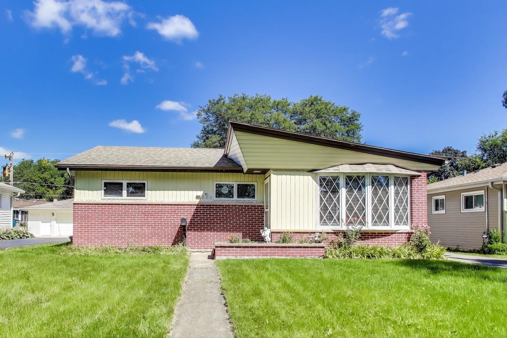 502 West Ronald Drive Addison IL 60101