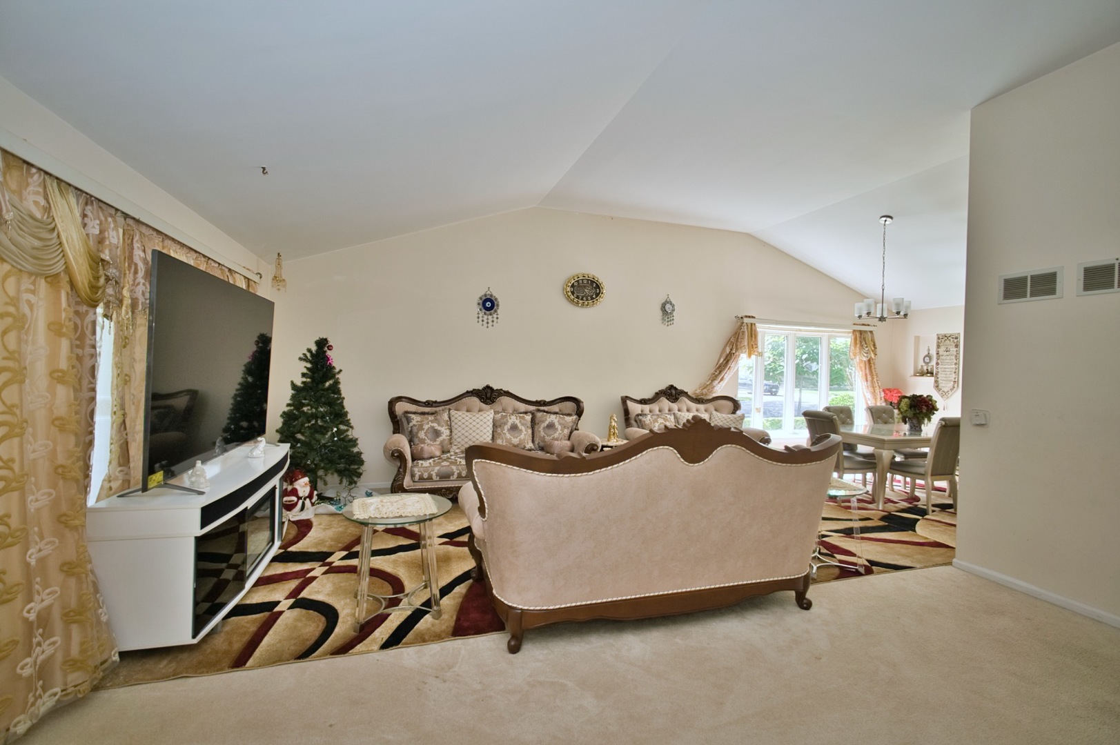 4454 Concord Lane Skokie IL 60076
