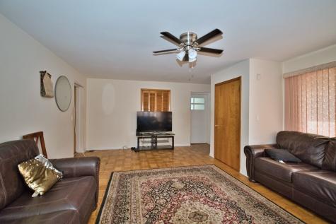 4454 Concord Lane Skokie IL 60076