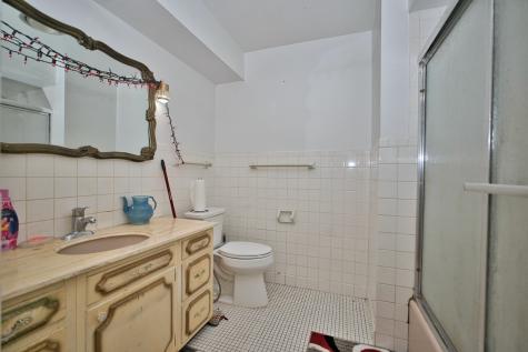 4454 Concord Lane Skokie IL 60076