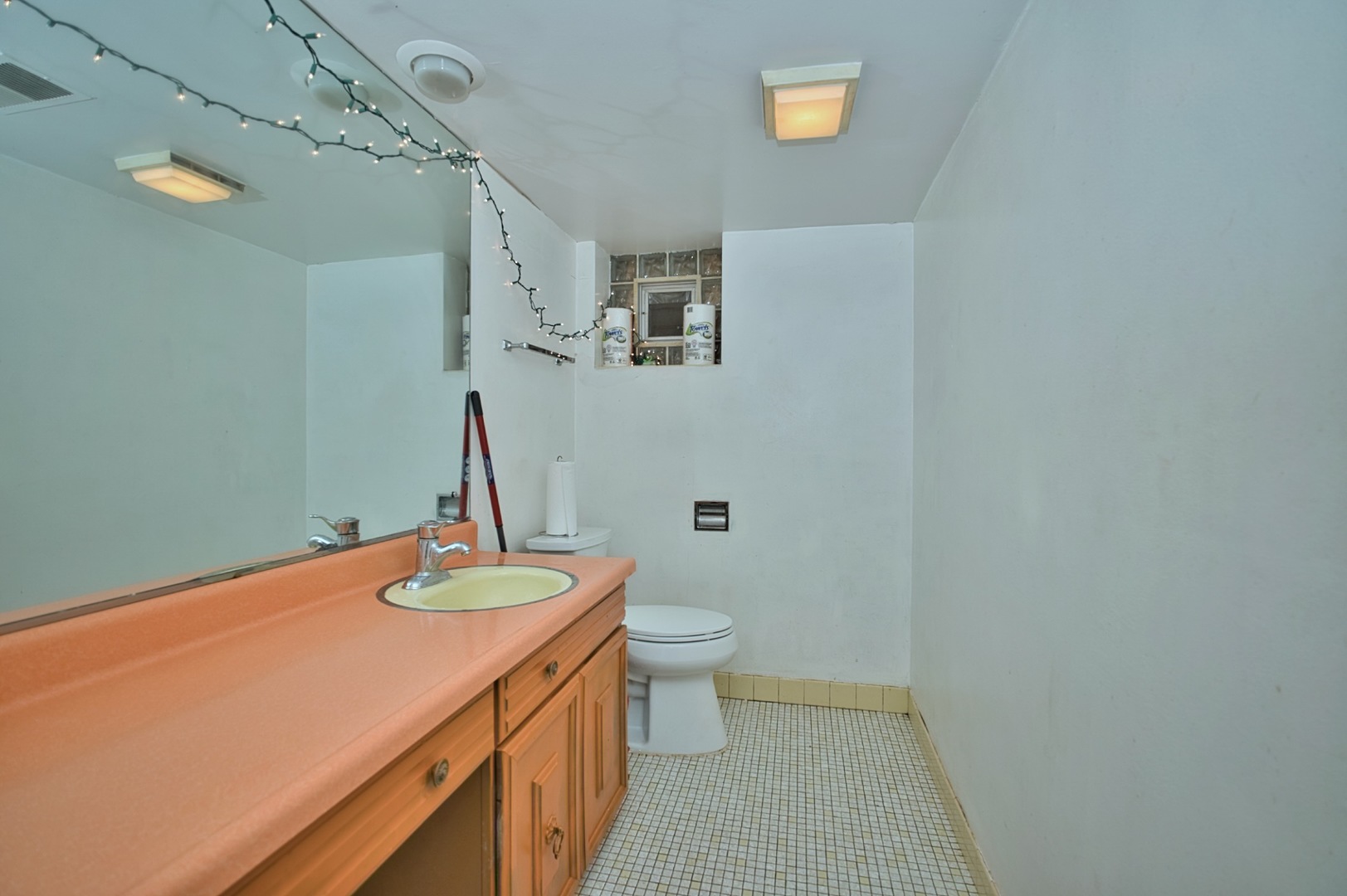 4454 Concord Lane Skokie IL 60076