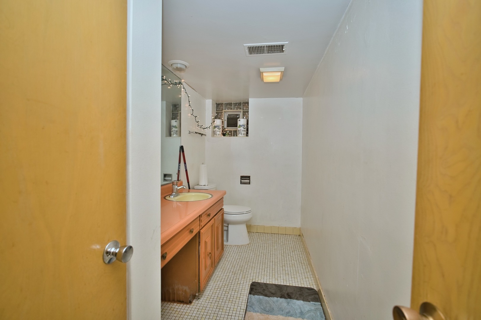 4454 Concord Lane Skokie IL 60076