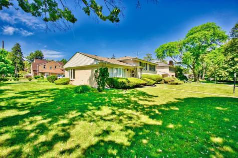 4454 Concord Lane Skokie IL 60076