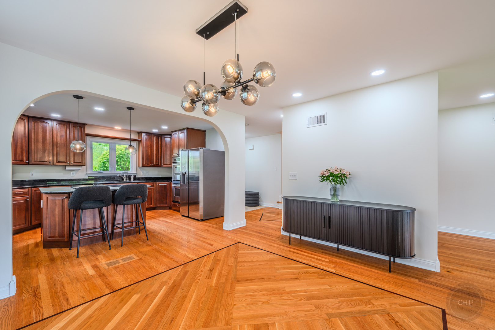 10S220 Alan Road Naperville IL 60564