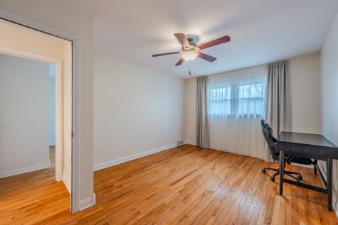 10S220 Alan Road Naperville IL 60564