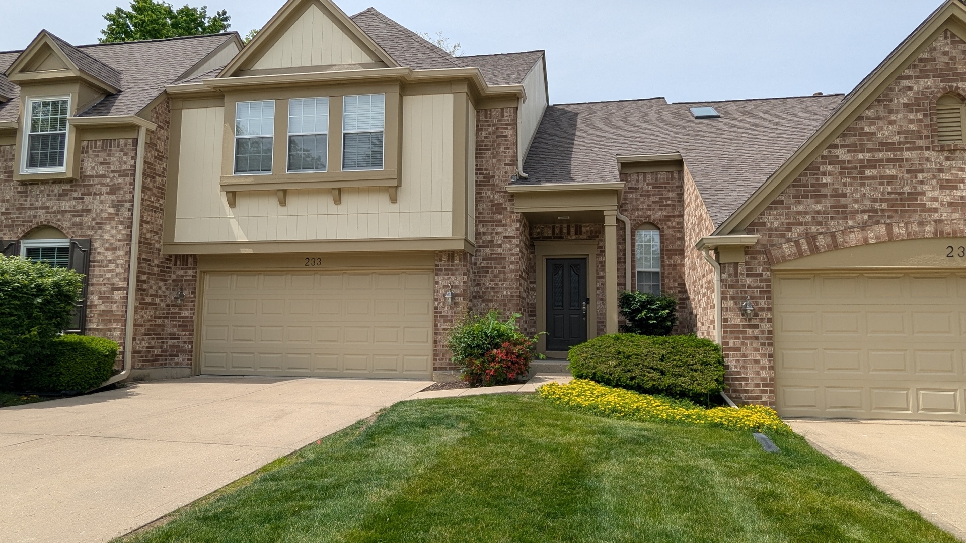 233 Lorraine Circle Bloomingdale IL 60108