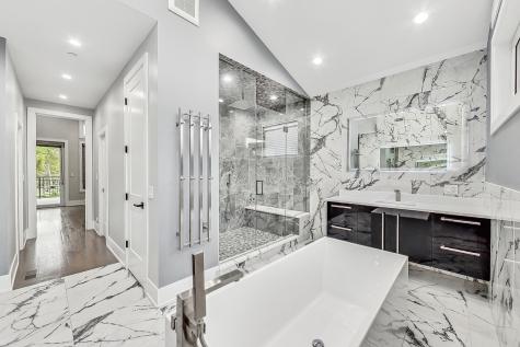 1331 Pfingsten Road Northbrook IL 60062