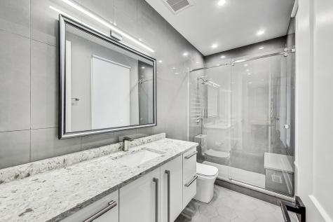 1331 Pfingsten Road Northbrook IL 60062