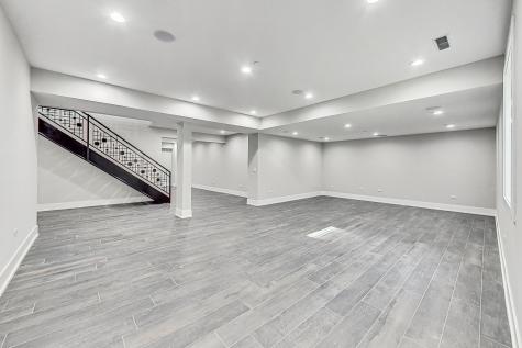 1331 Pfingsten Road Northbrook IL 60062
