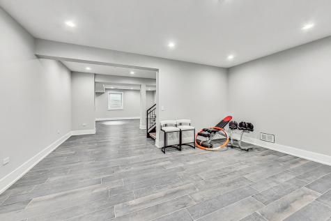 1331 Pfingsten Road Northbrook IL 60062