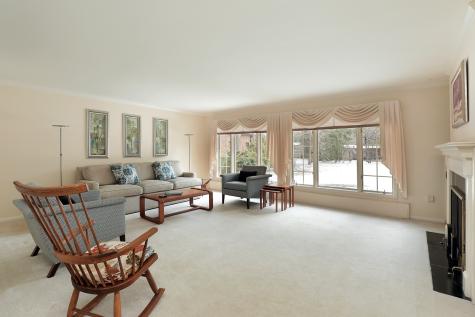 1305 Stratford Road Deerfield IL 60015