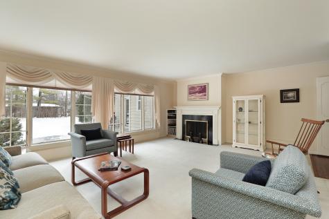 1305 Stratford Road Deerfield IL 60015