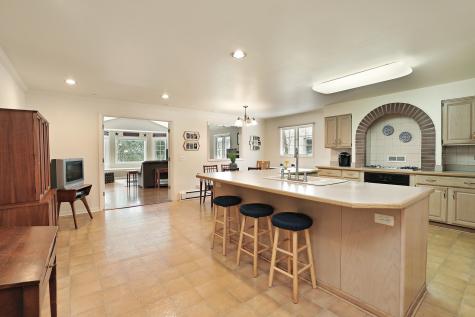 1305 Stratford Road Deerfield IL 60015
