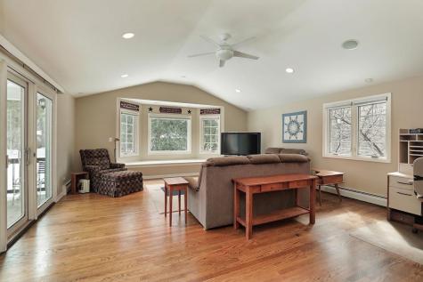 1305 Stratford Road Deerfield IL 60015