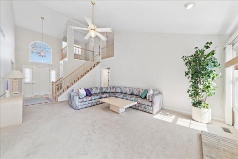 613 Rose Lane Bartlett IL 60103