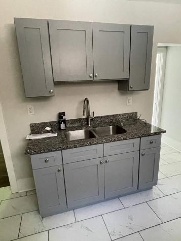 9154 South May Street Chicago IL 60620
