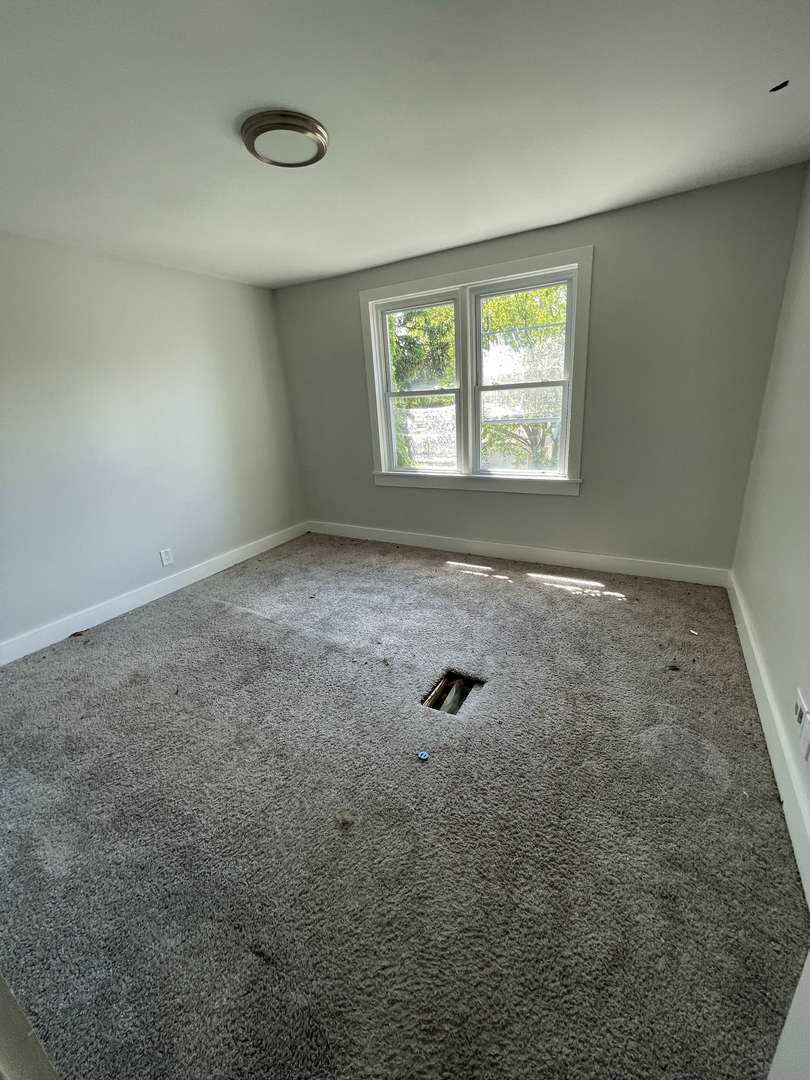 9154 South May Street Chicago IL 60620