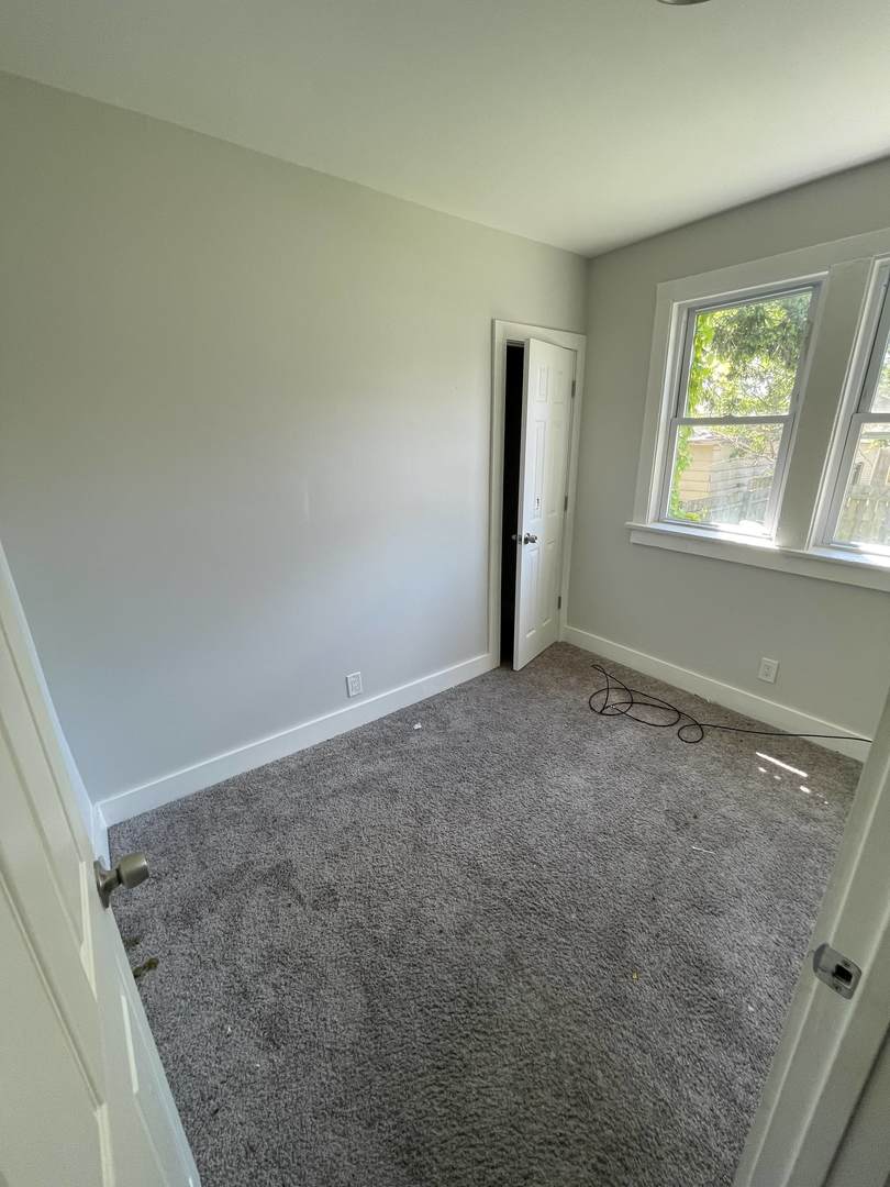 9154 South May Street Chicago IL 60620