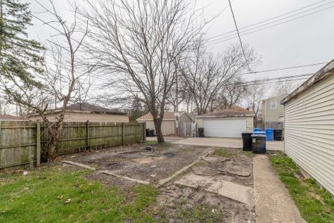 9154 South May Street Chicago IL 60620
