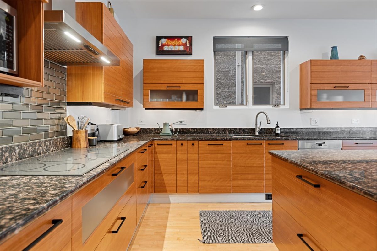 1726 North Winchester Avenue Chicago IL 60622