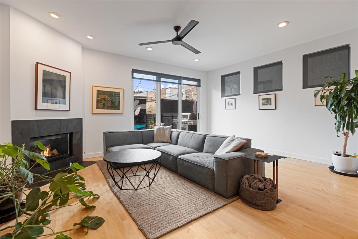 1726 North Winchester Avenue Chicago IL 60622