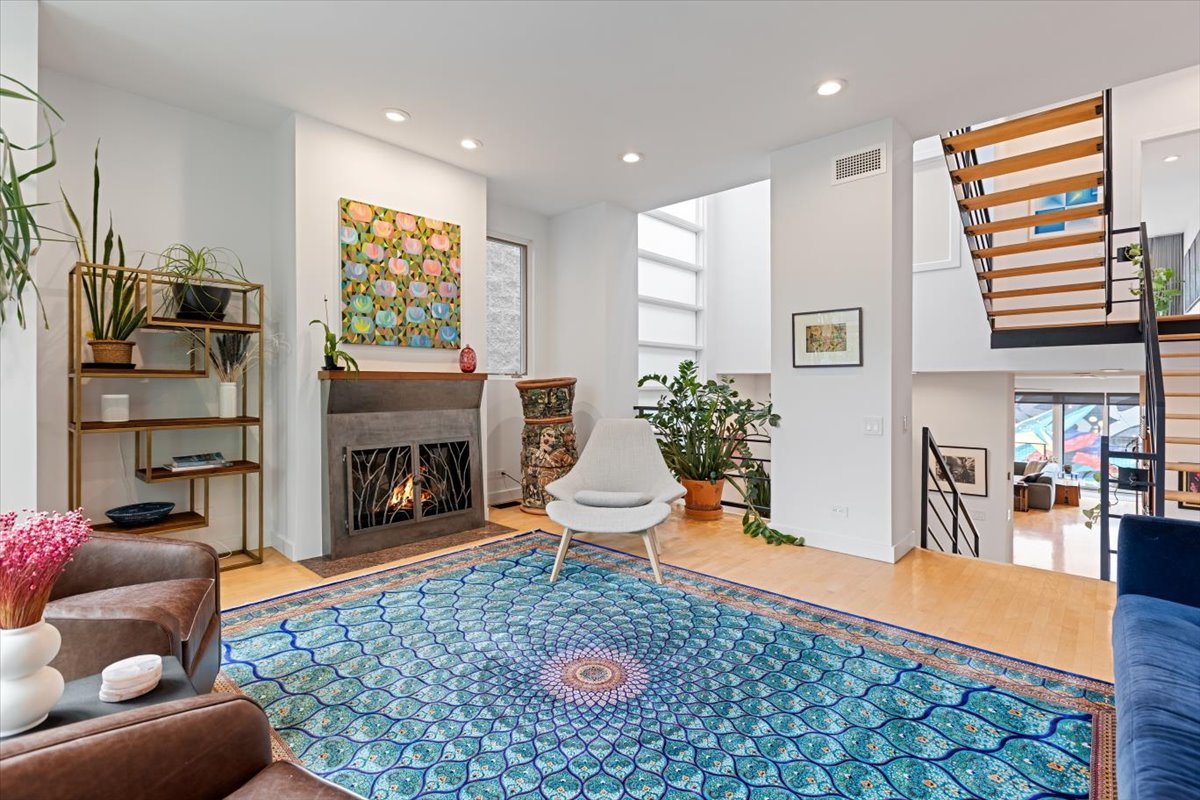 1726 North Winchester Avenue Chicago IL 60622