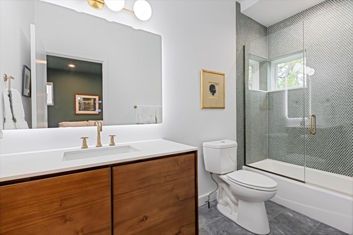 1726 North Winchester Avenue Chicago IL 60622