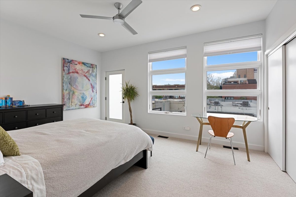 1726 North Winchester Avenue Chicago IL 60622