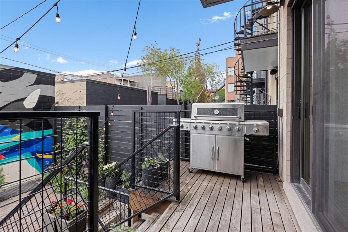 1726 North Winchester Avenue Chicago IL 60622