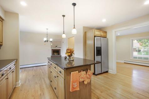 2829 Briarwood Drive Arlington Heights IL 60005