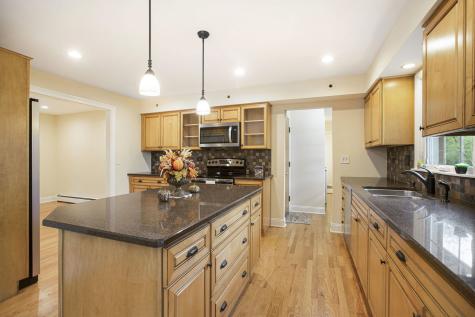 2829 Briarwood Drive Arlington Heights IL 60005